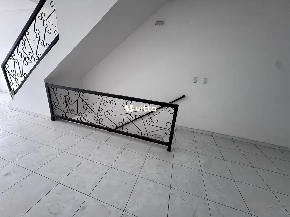 Sala Comercial com 80 m² para Aluguel em Localização Estratégica - Imagem 2