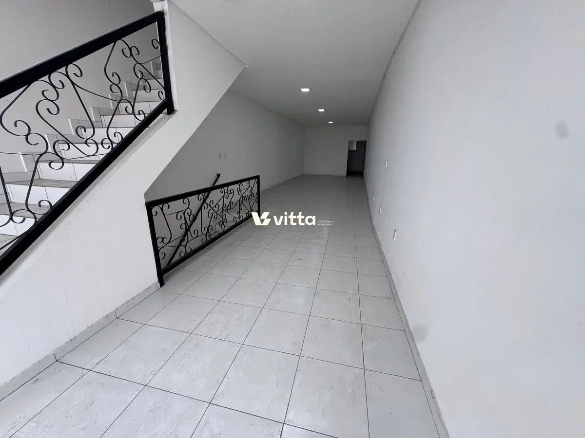 Sala Comercial com 80 m² para Aluguel em Localização Estratégica - Imagem 1